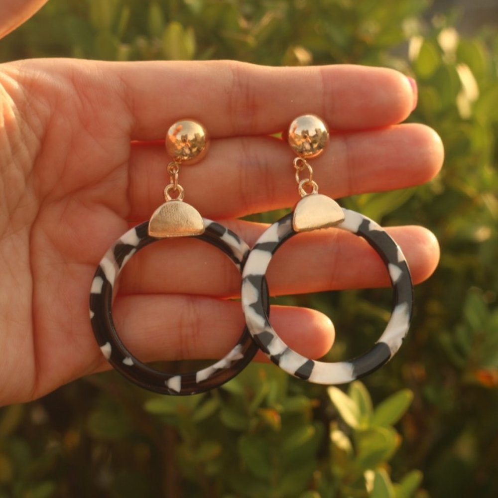 New round‎ circle acrylic stud dangle earrings